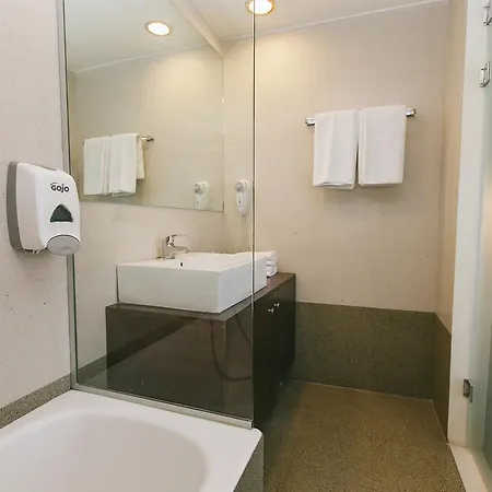 Du Hotel 2*