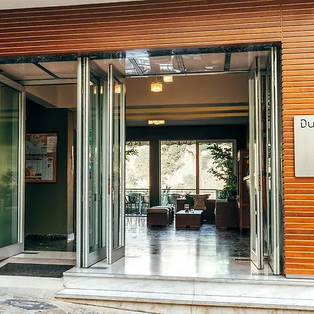 Du Hotel 2*